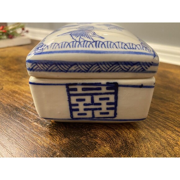 Blue and White Koi Fish Chinoiserie Trinket Box - Picture 7 of 7